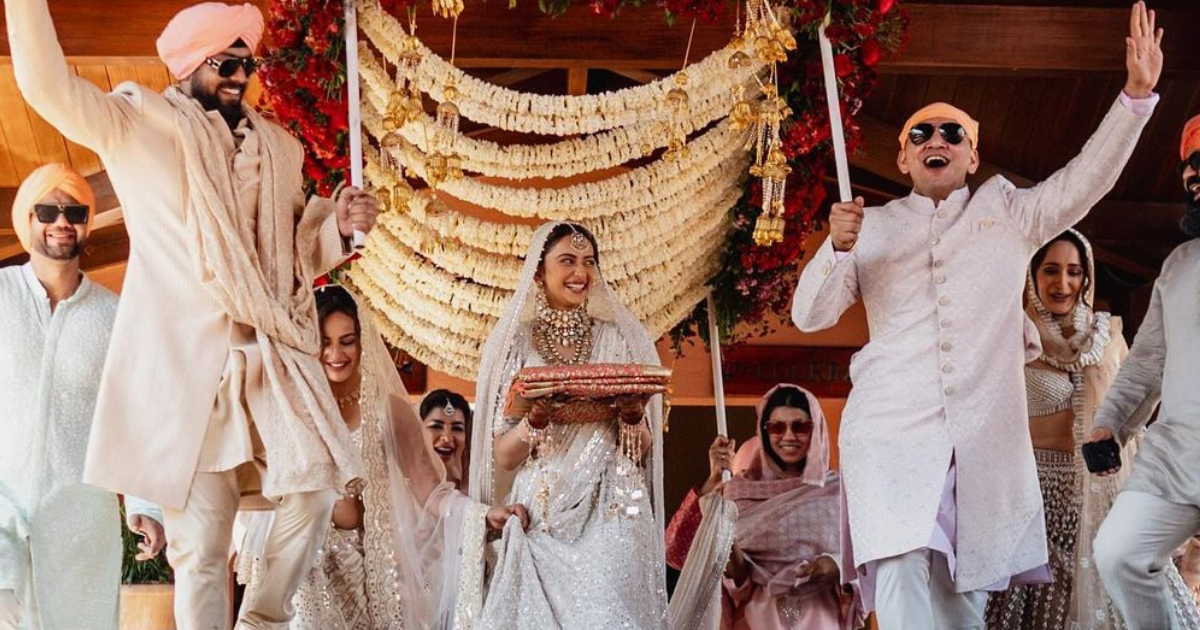 Rakul Preet Singh Drops UNSEEN Pics From Her Wedding With Jackky Bhagnani And It Screams Adorbs!