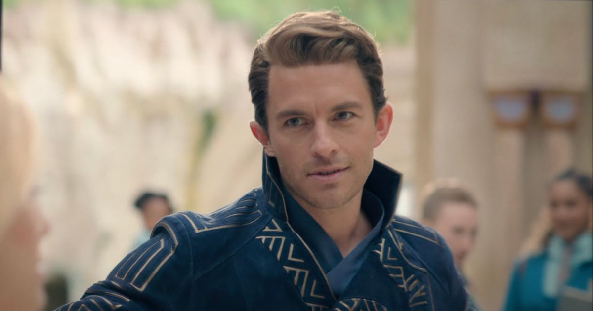 Exclusive: Jonathan Bailey Reveals The Magic Of Bringing Fiyero To Life In ‘Wicked’