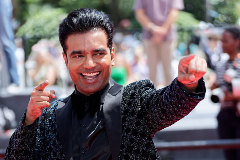 Abhishek Singh’s Red Carpet Iconic Moment Is the Plot Twist We Never Knew Was Coming!