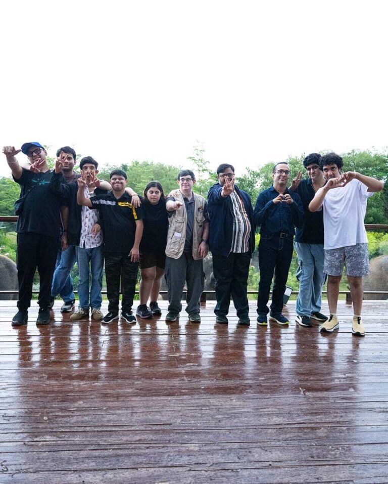 Sitaare Meet Sitaare As The Stars of ‘Sitaare Zameen Par’ Visit Vantara