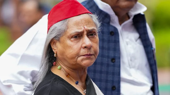 Jaya Bachchan’s Selfie Incident Sparks Debate on Celebrity Boundaries