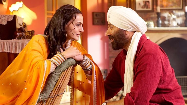 Anil Sharma Ends Rift with Ameesha Patel, Confirms Her Role in Gadar 3:“Waqt Ke Saath Saath Sab…”