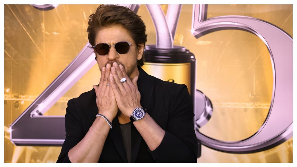 Shah Rukh Khan Fan Poses as Zomato Delivery Boy, Stopped at Mannat