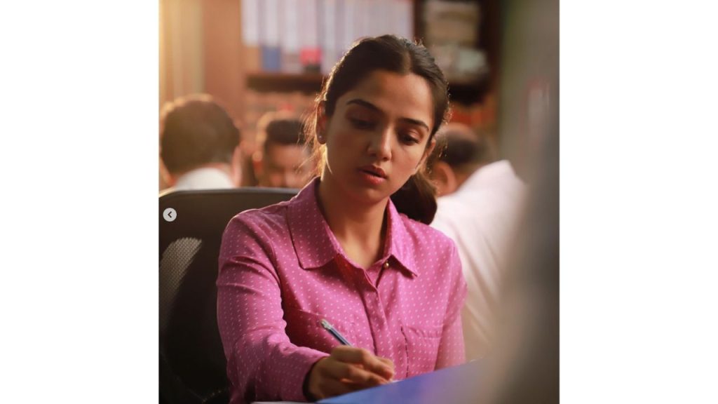 Half CA Season 2 Review: Ahsaas Channa Shines Bright