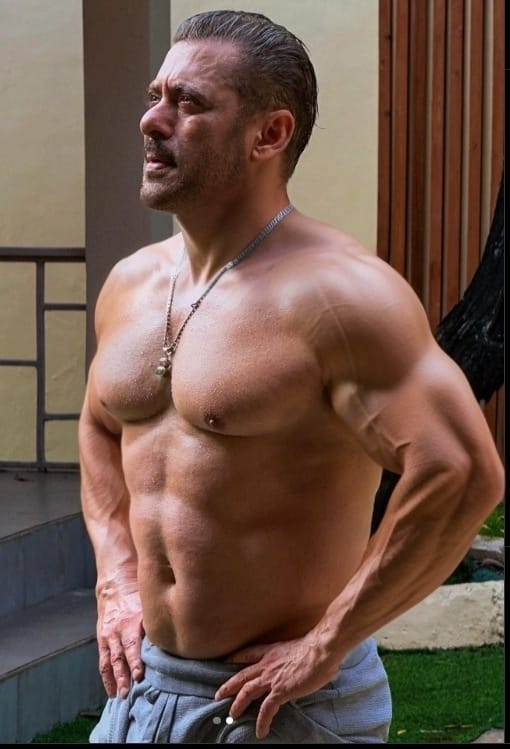 Salman Khan Praises 120 Bahadur Trailer, Wins Hearts Again