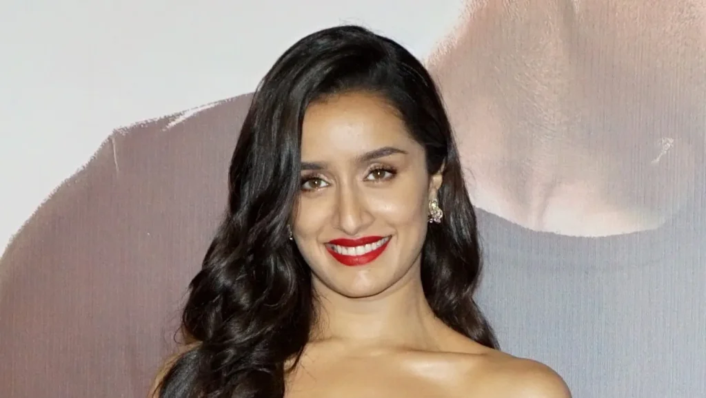 Shraddha Kapoor Fractures Toe While Shooting for Eetha Film